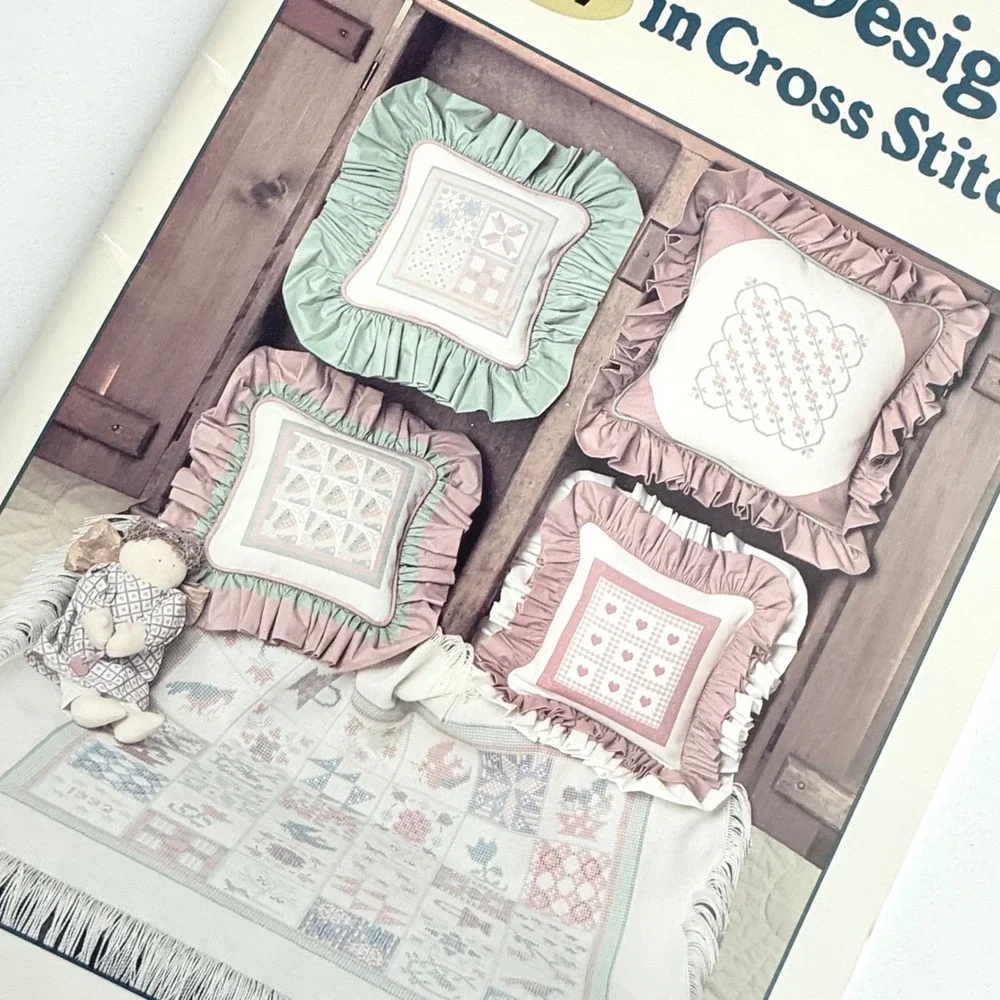 Lot of 3‎ Vintage Quilt Cross Stitch Pattern Books Sampler Primitive Decor